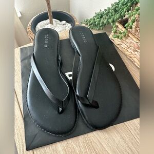 Torrid Black Women's Flip Flops
